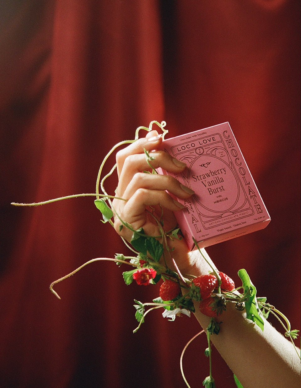 Loco Love | Strawberry Vanilla Burst Chocolate (2 pcs)